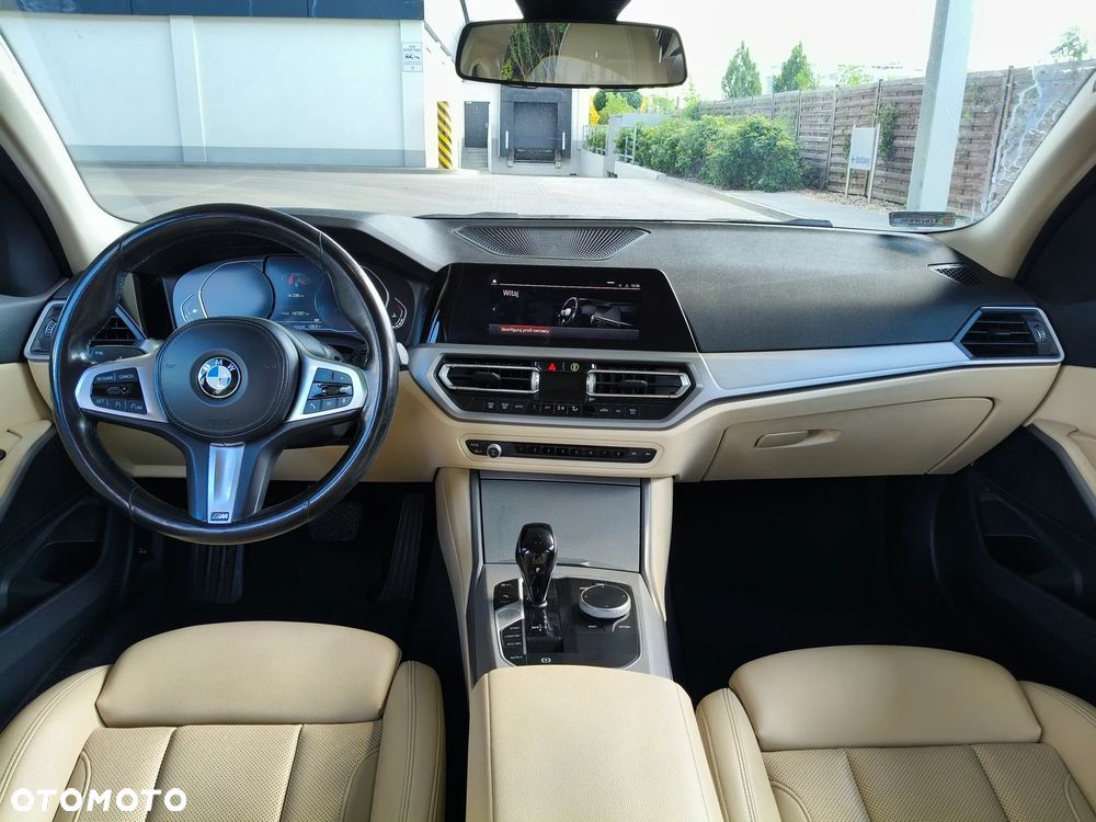 BMW Seria 3 318i - 14