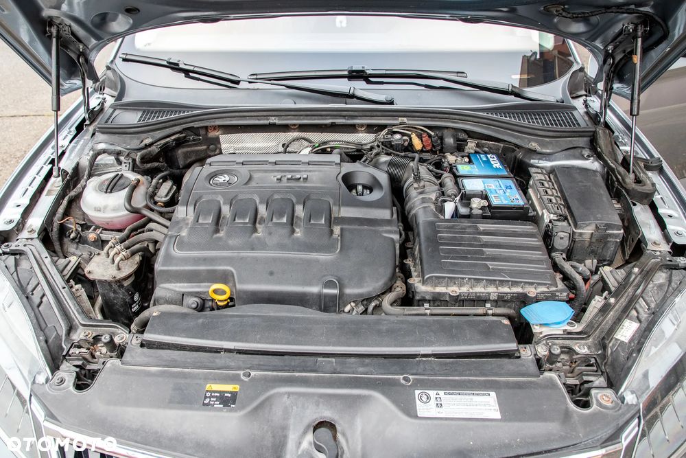 Skoda Superb 2.0 TDI DSG Style - 17