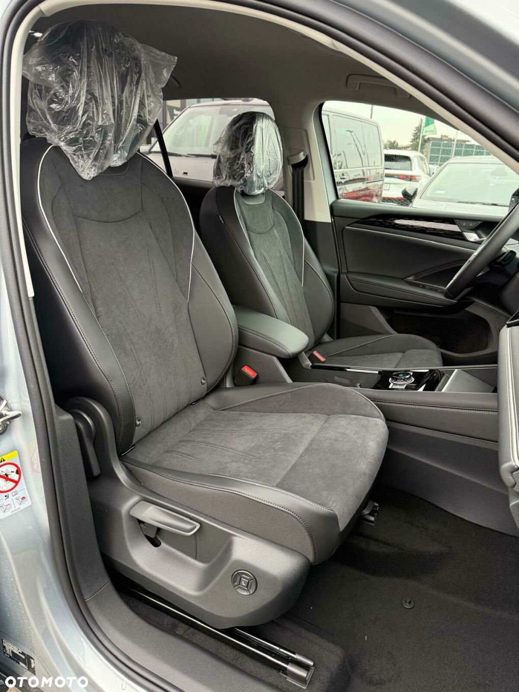 Volkswagen Tiguan - 14
