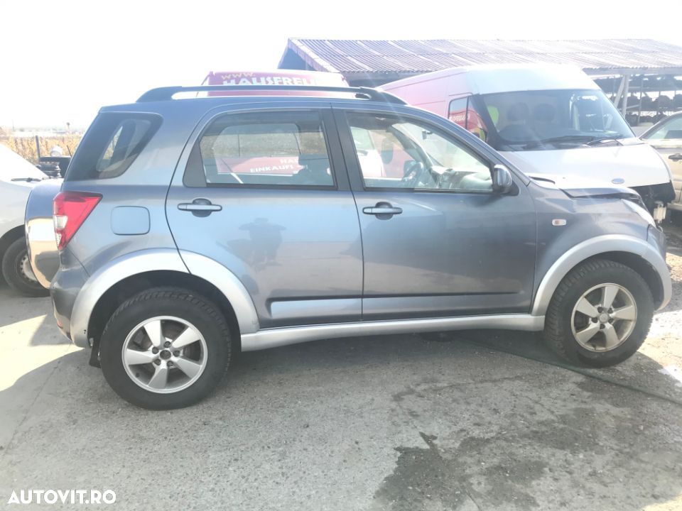 Dezmembrez Daihatsu Terios J2 - 2