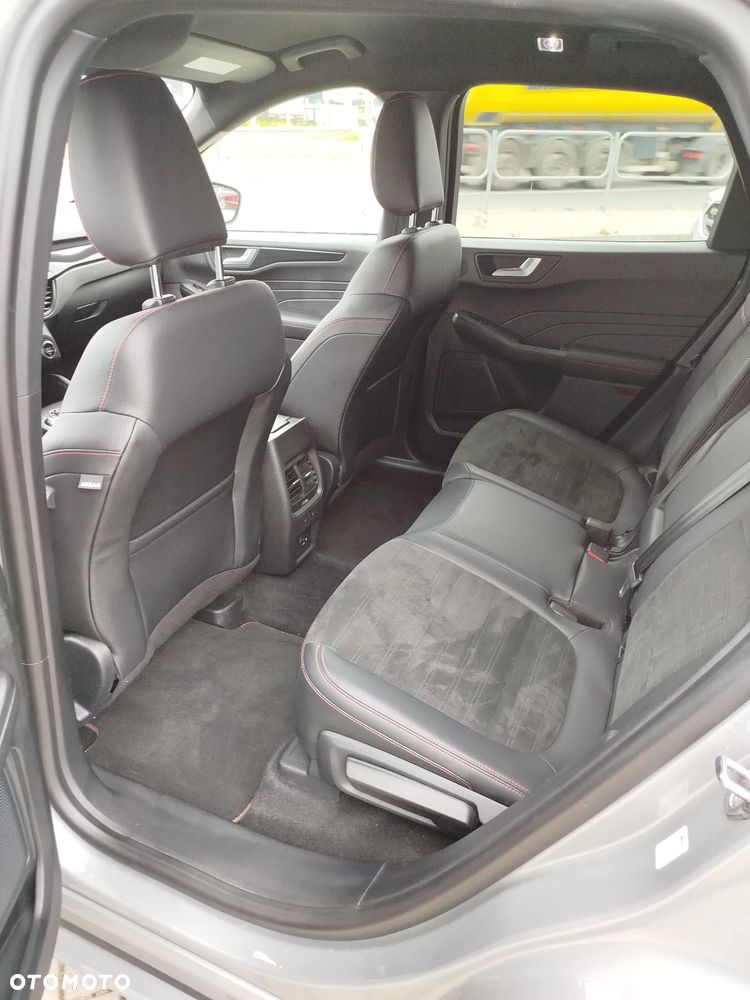 Ford Kuga - 8