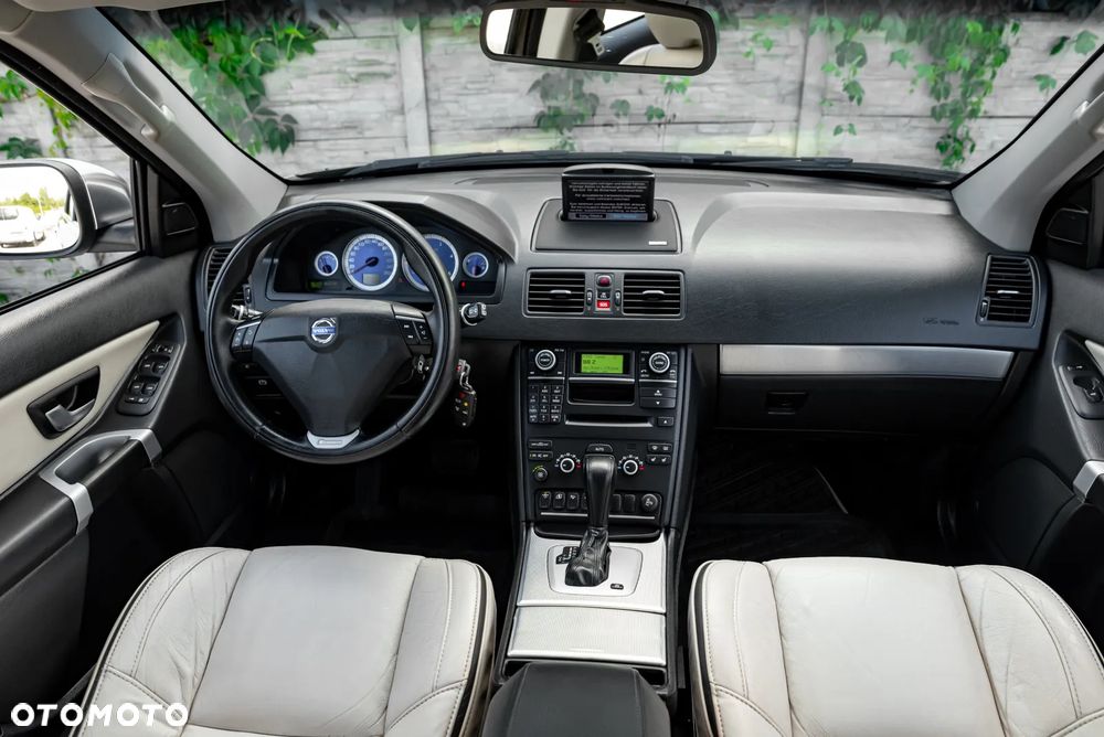 Volvo XC 90 D5 AWD Geartonic RDesign - 27