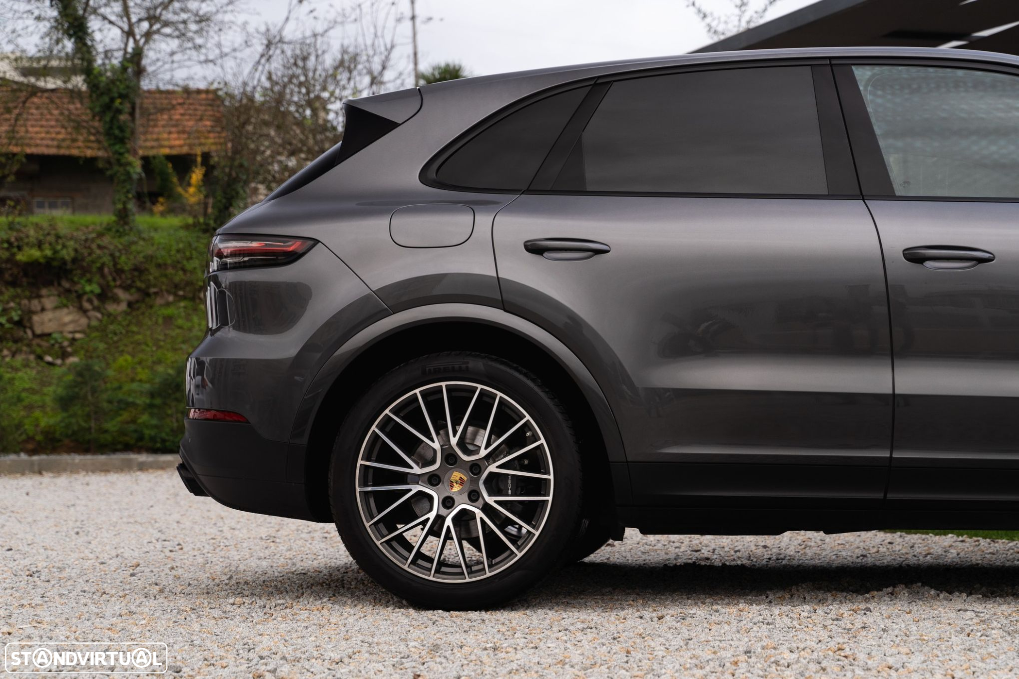 Porsche Cayenne Platinum Edition - 4