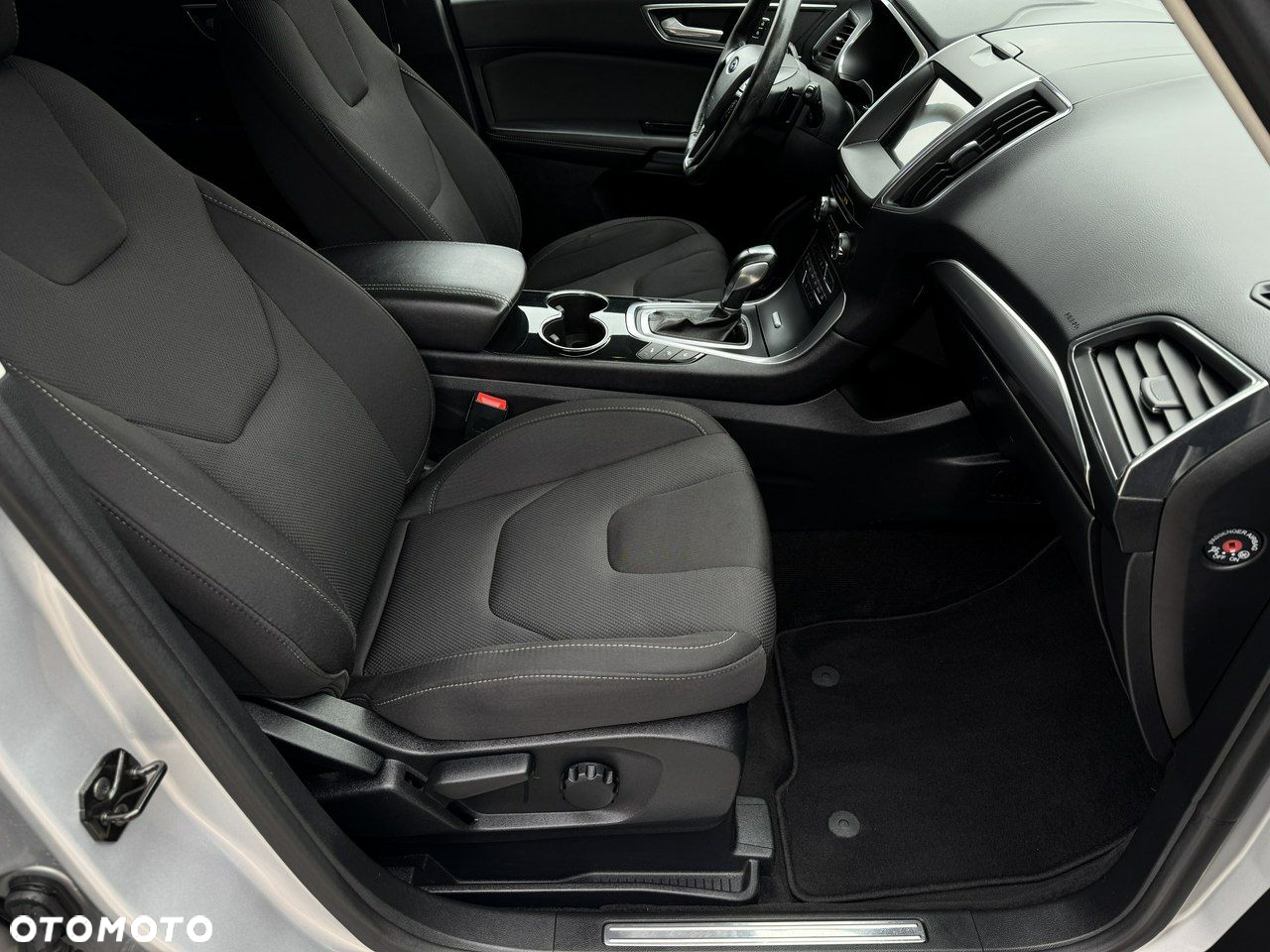Ford S-Max - 20