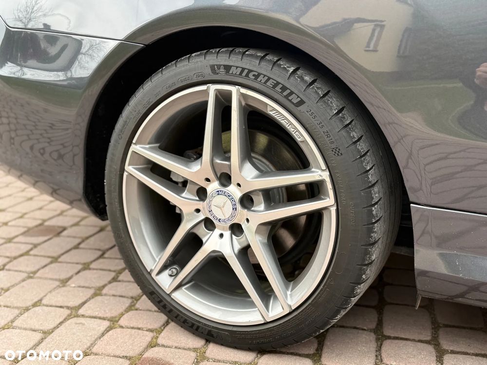 Mercedes-Benz Klasa E 500 BlueEFFICIENCY 7G-TRONIC Avantgarde - 14