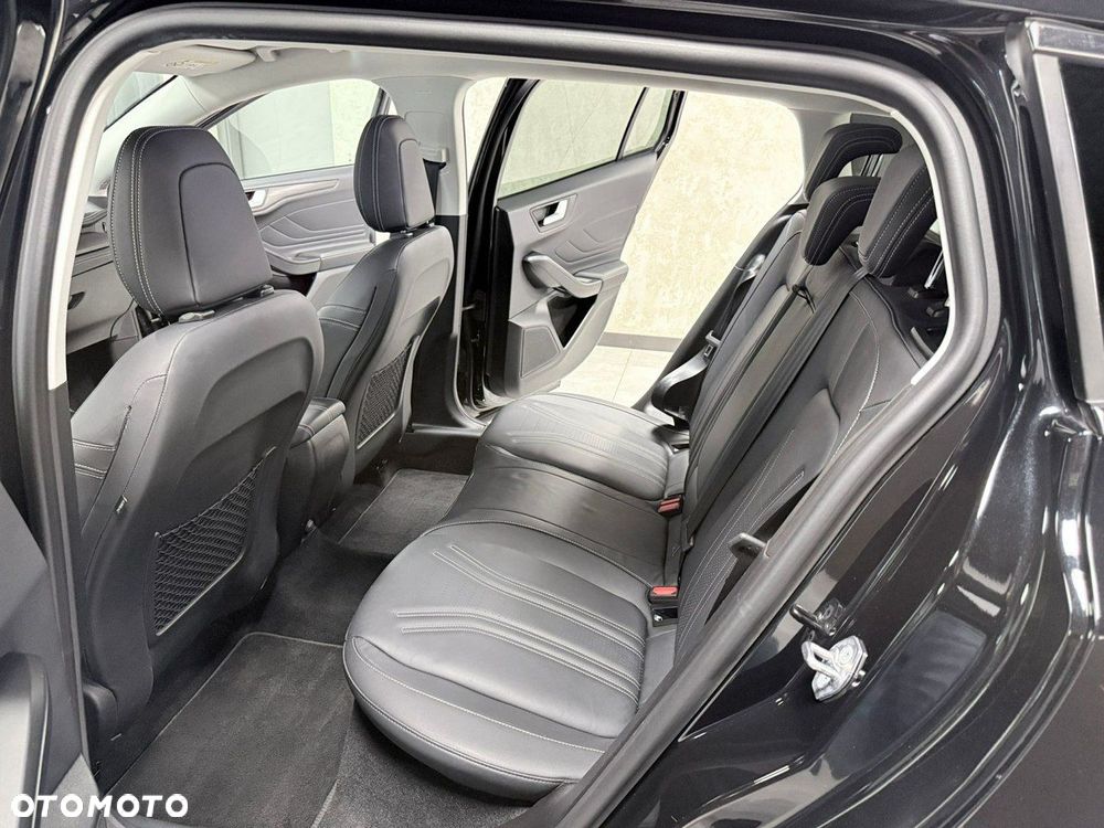 Ford Focus 2.0 EcoBlue Vignale - 36