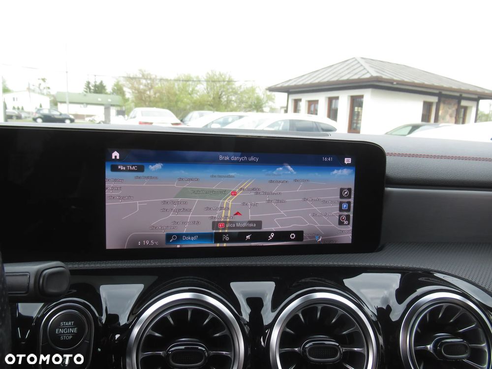 Mercedes-Benz CLA 200 AMG Line 7G-DCT - 18