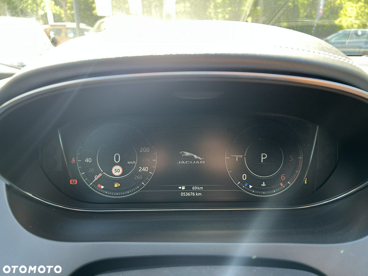 Jaguar E-Pace - 38
