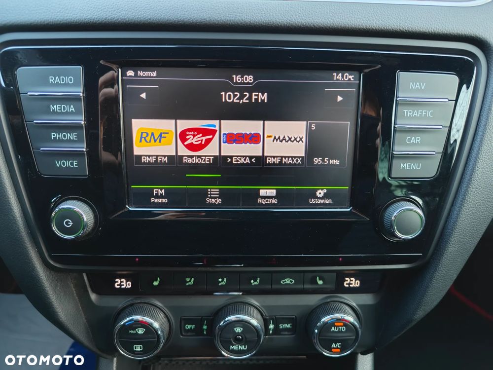 Skoda Octavia 2.0 TDI RS Challenge DSG - 37