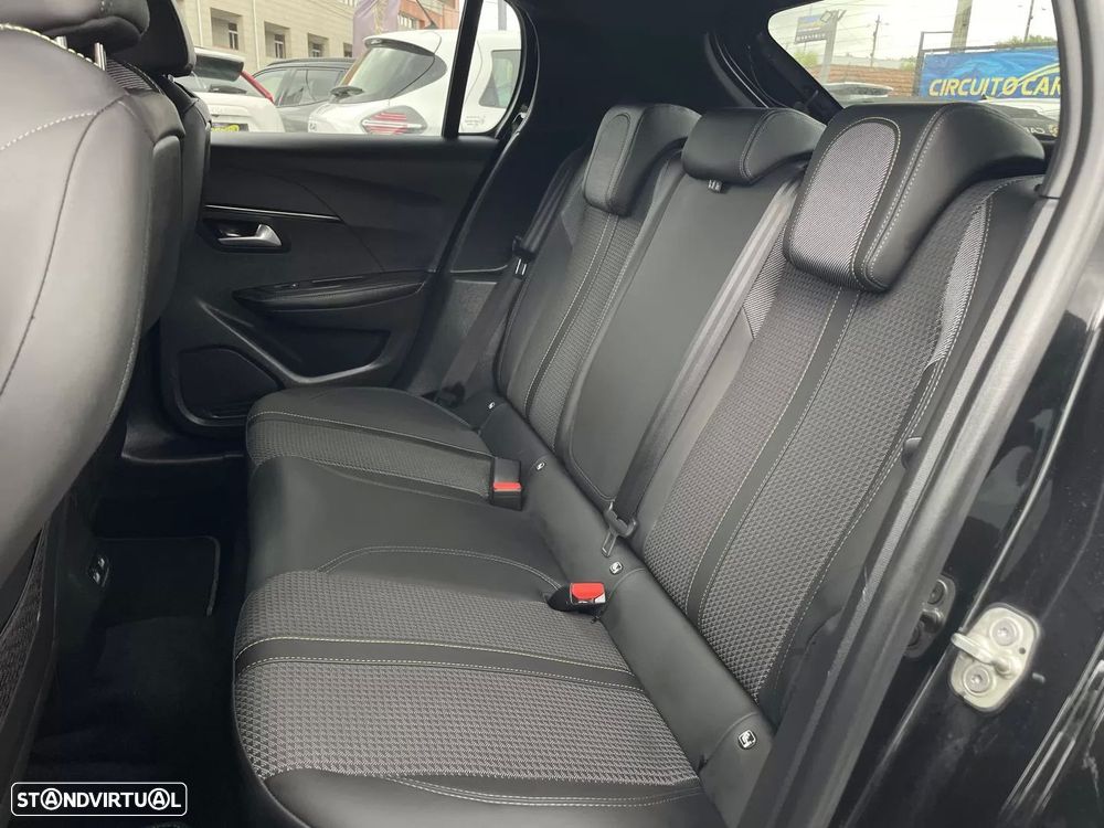 Peugeot e-208 50 kWh GT Line - 21