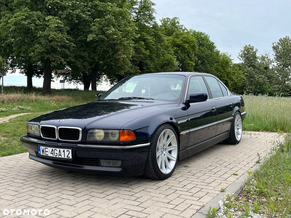 BMW Seria 7 - 1