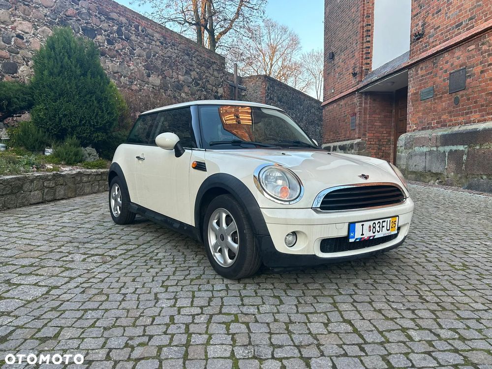 MINI ONE - 23