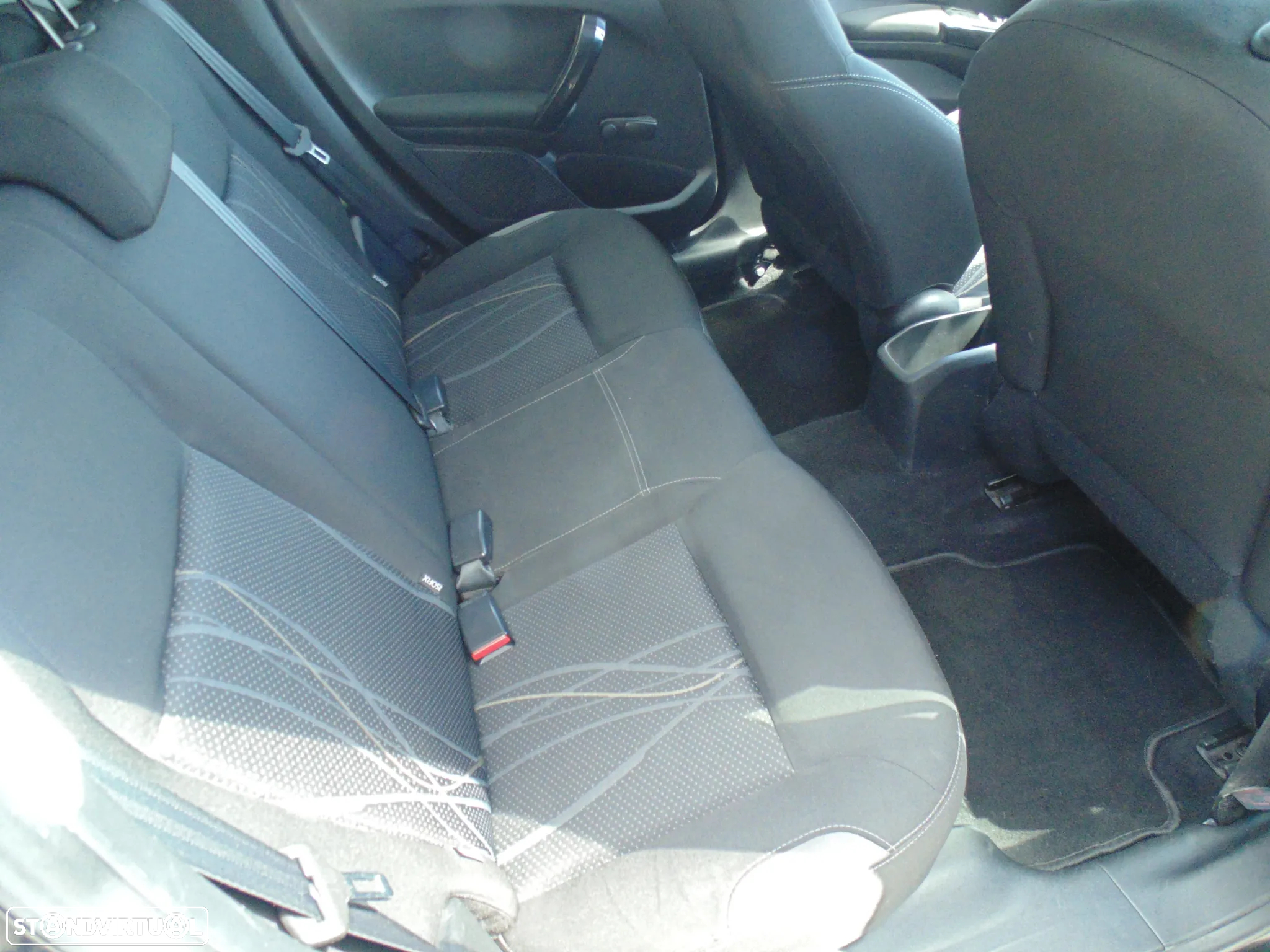 Peugeot 208 1.4 HDi Active - 16