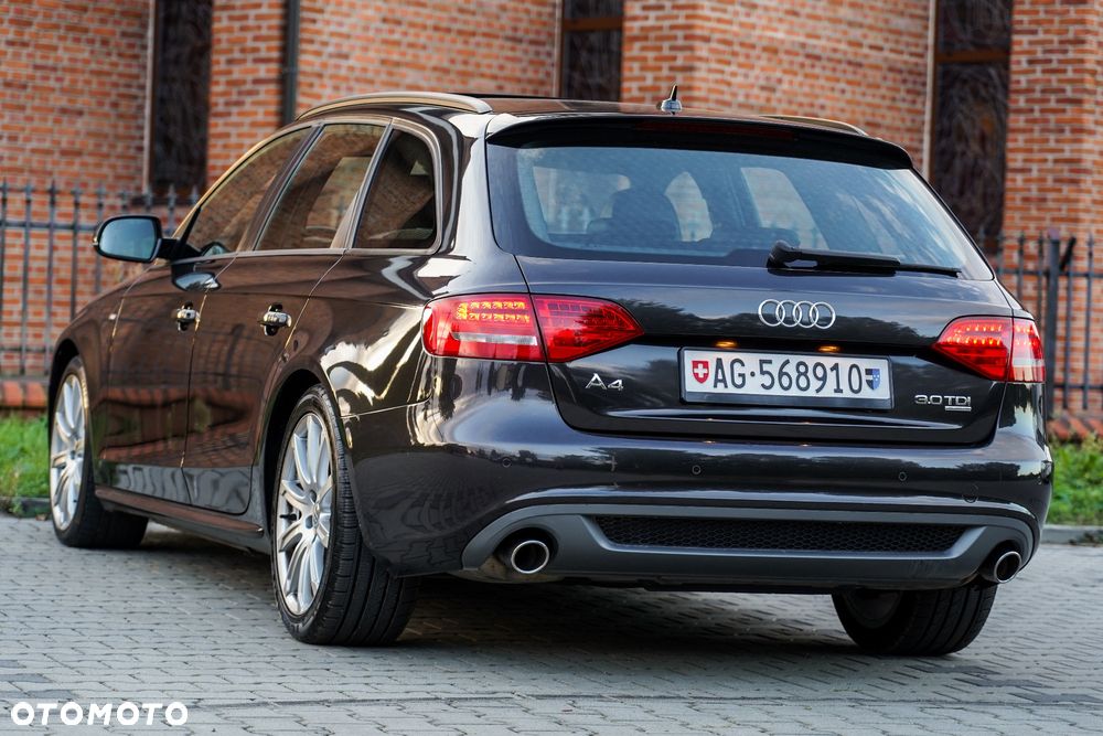 Audi A4 Avant 3.0 TDI DPF quattro tiptronic S line Sportpaket (plus) - 14