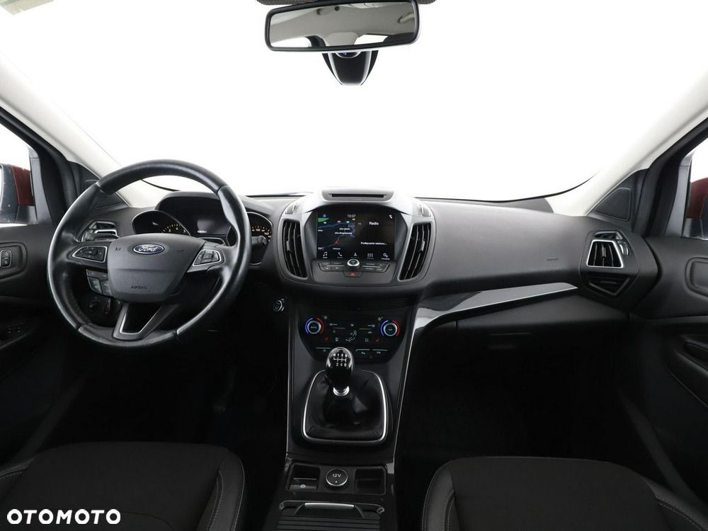 Ford Kuga 1.5 EcoBoost 2x4 Titanium - 16