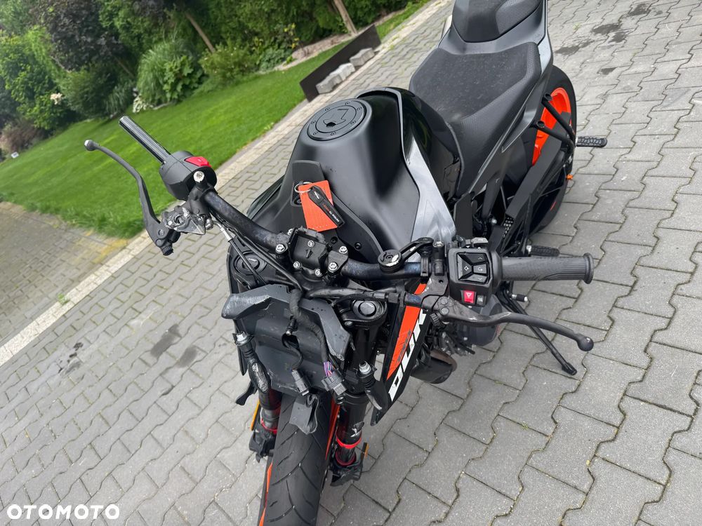 KTM Duke 790 - 8