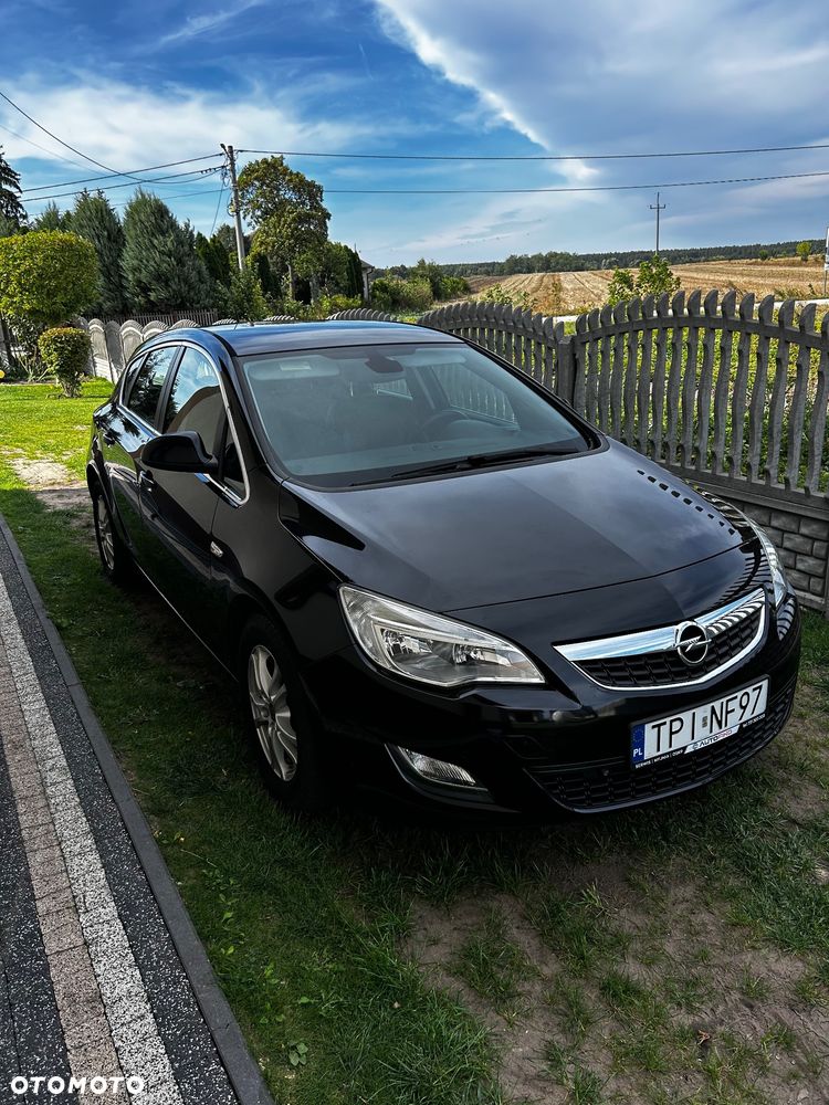 Opel Astra 1.7 CDTI Cosmo - 3