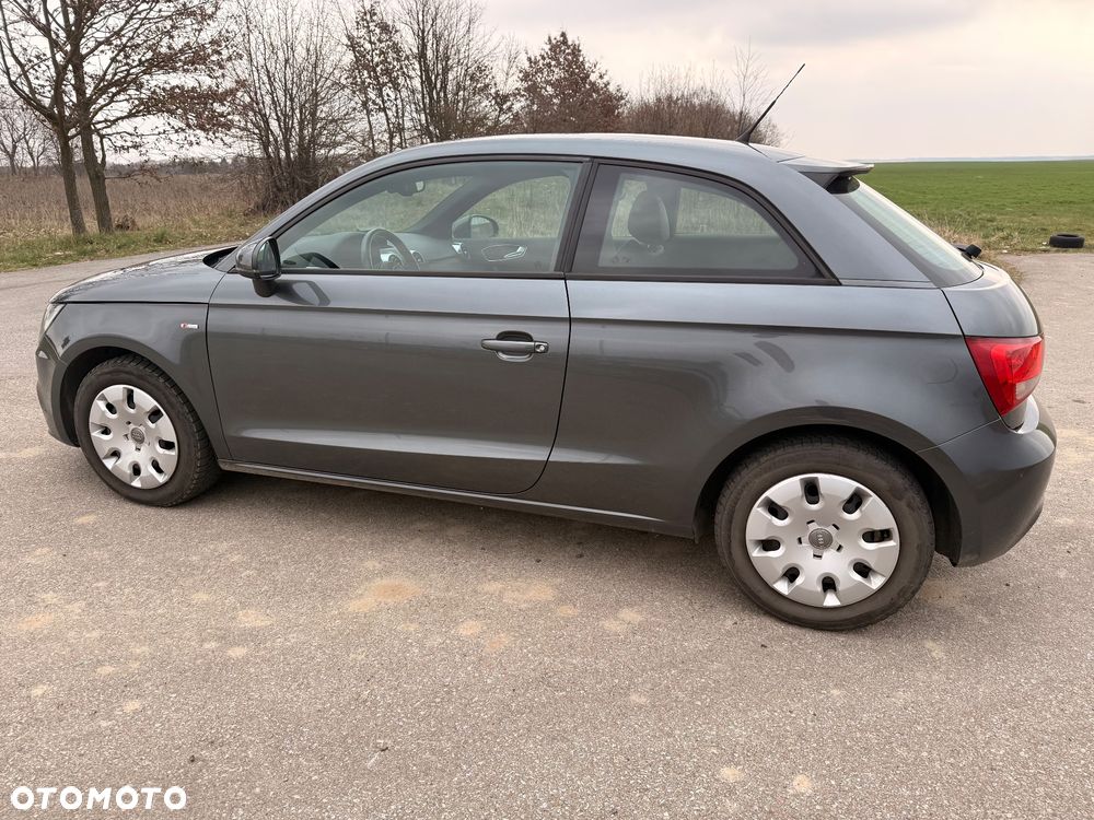 Audi A1 3-drzwiowe 1.6 TDI S line edition - 40