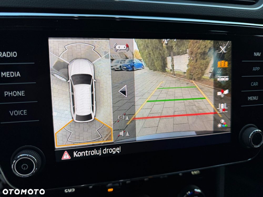 Skoda Superb 2.0 TSI 4x4 Scout DSG - 11