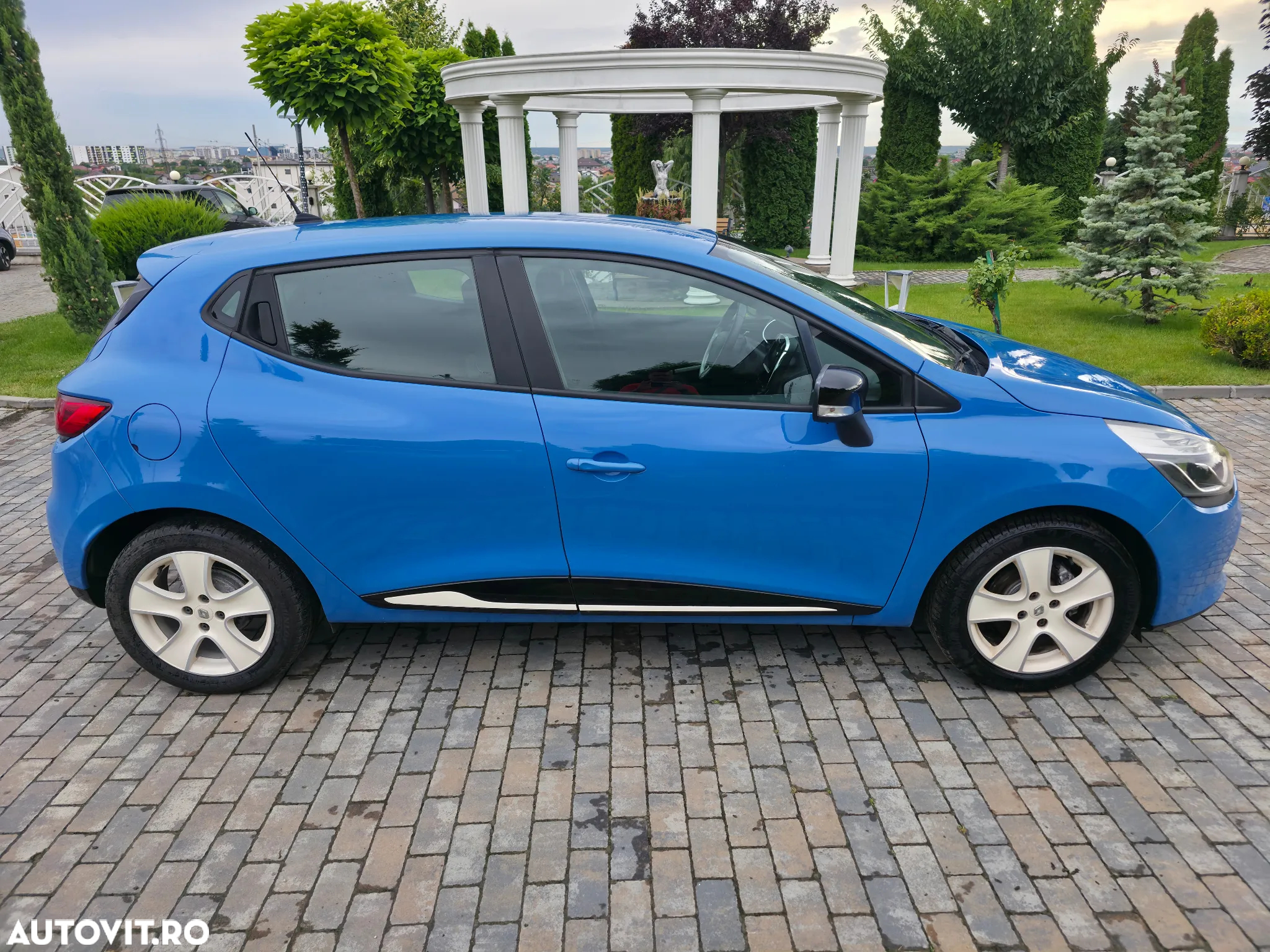 Renault Clio 1.2 16V 75 LIMITED - 4