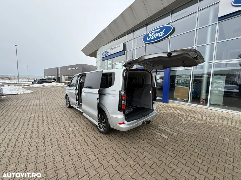 Ford Tourneo Custom - 37