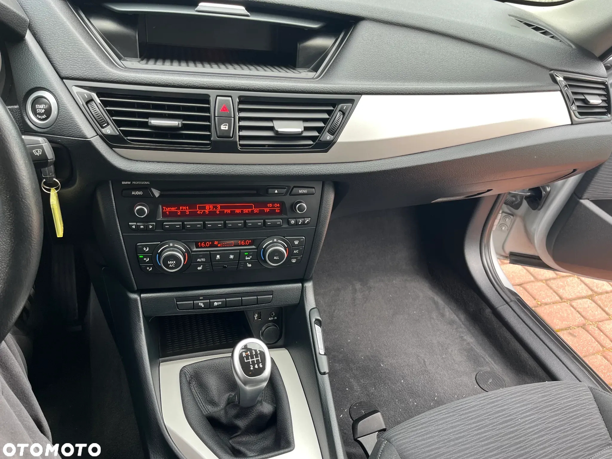 BMW X1 sDrive18i - 11