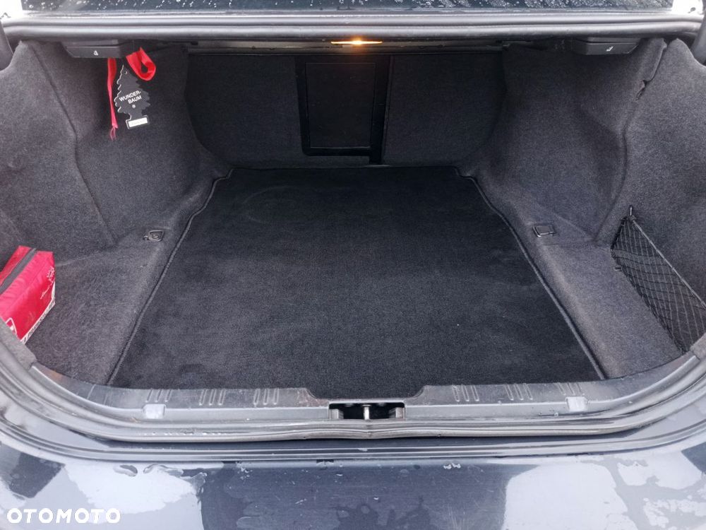 BMW Seria 5 523i - 18