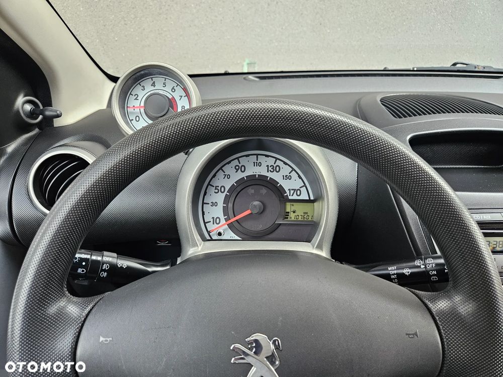 Peugeot 107 1.0 Happy - 32