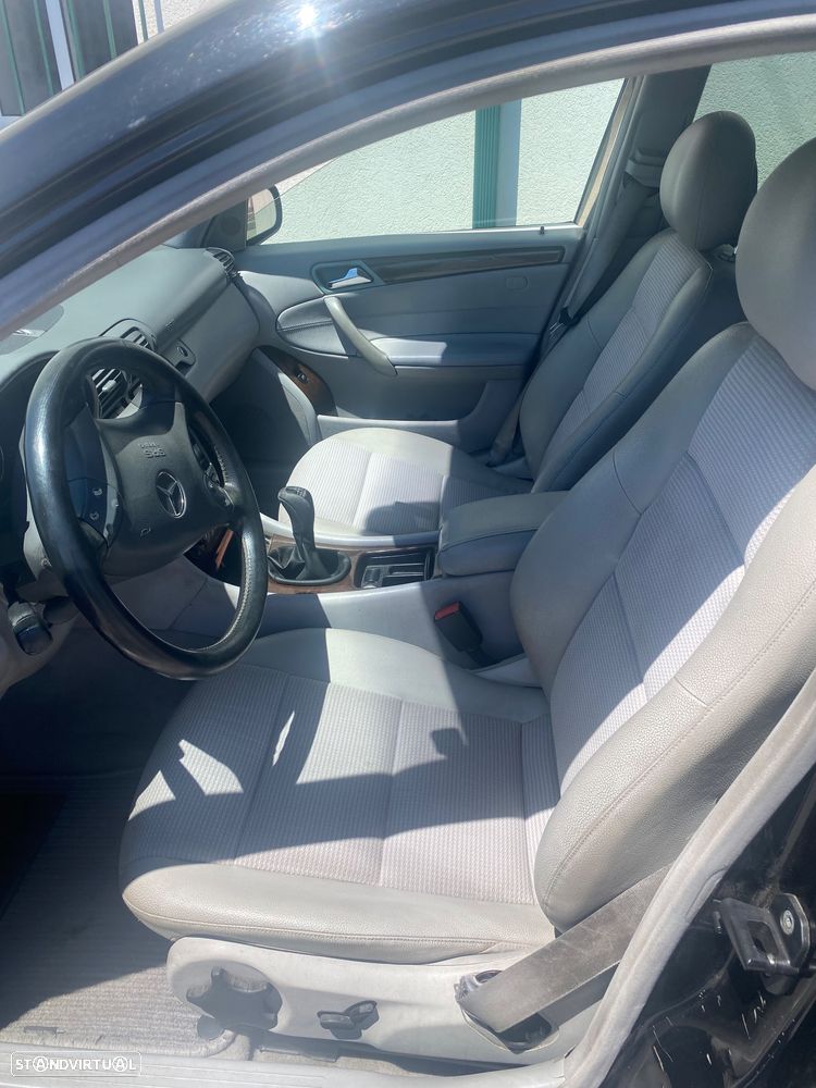Mercedes-Benz C 220 T CDI Elegance - 4