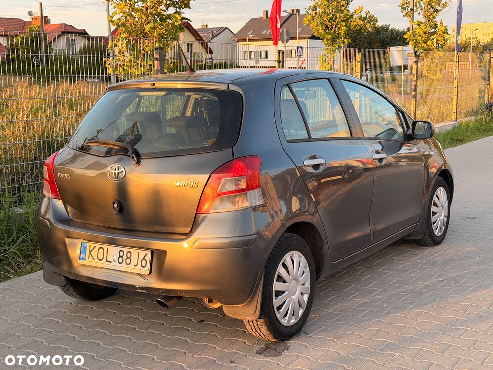 Toyota Yaris 1.33 Sol - 9