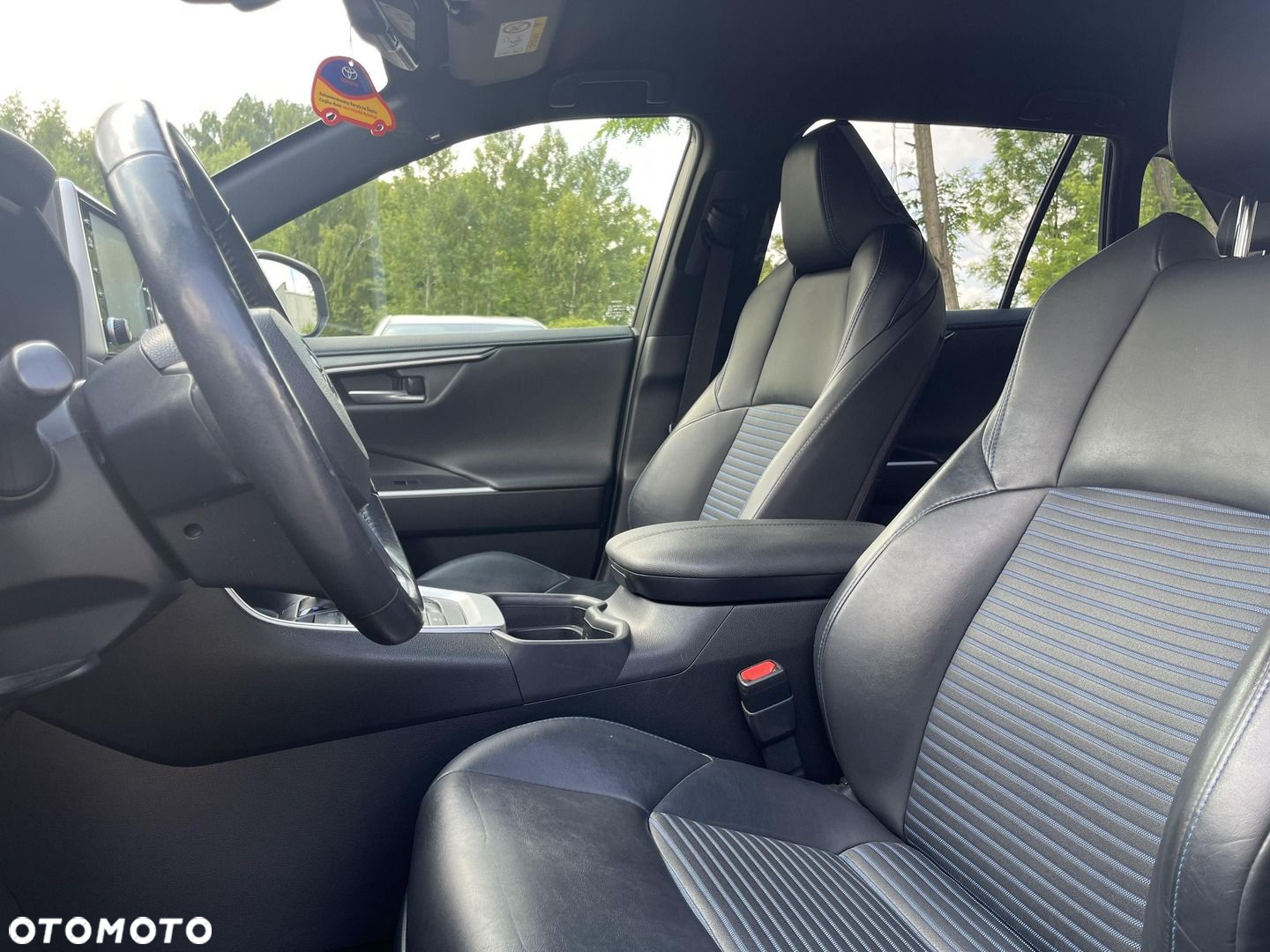Toyota RAV4 - 23