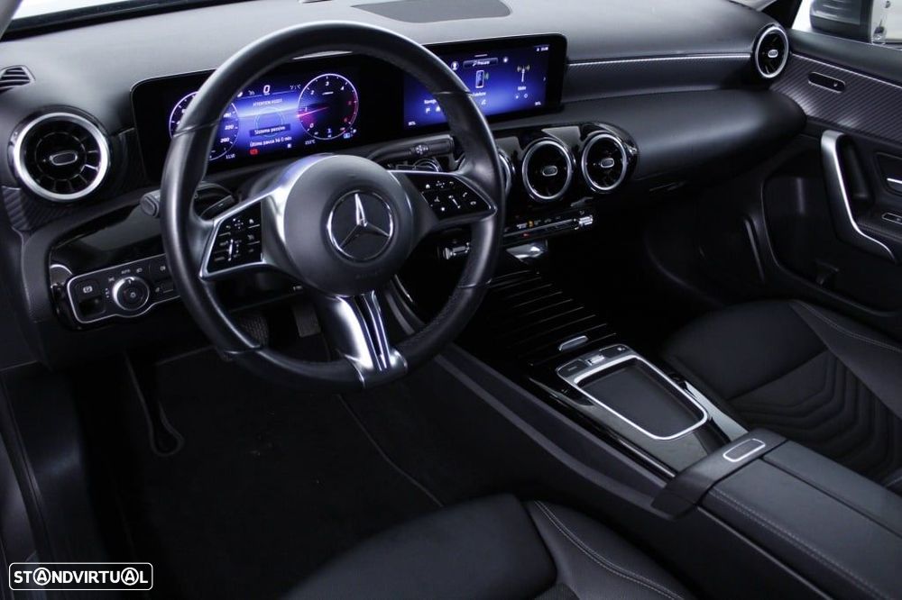 Mercedes-Benz A 200 d - 33