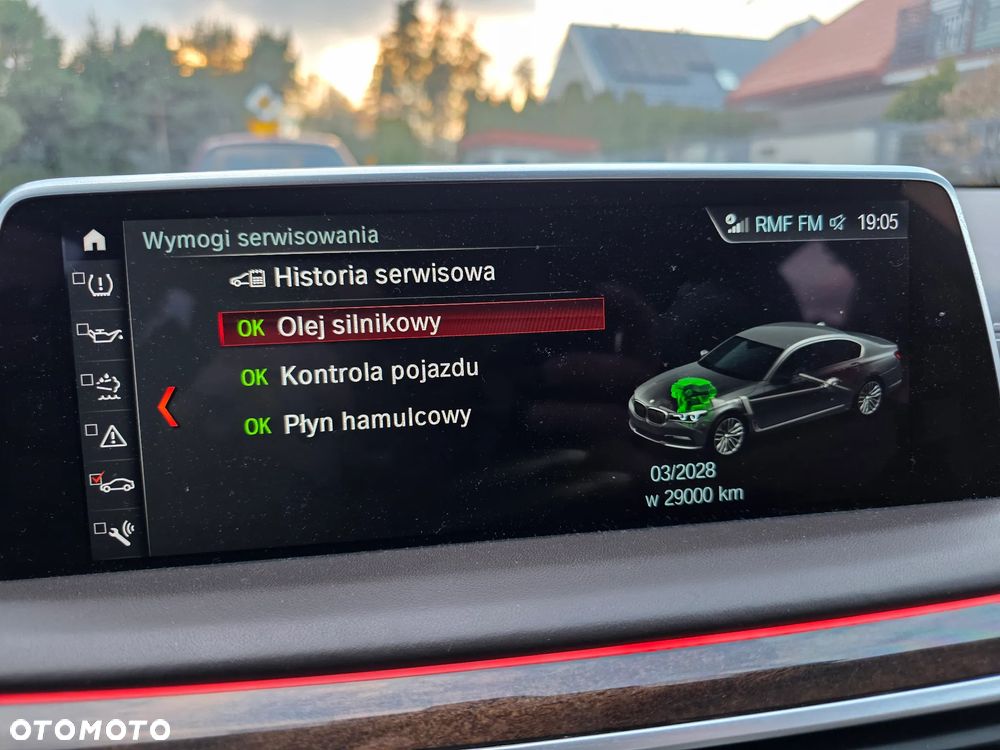 BMW Seria 7 740d xDrive - 27