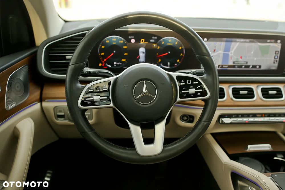 Mercedes-Benz GLE - 32