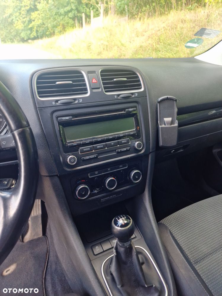 Volkswagen Golf VI 1.6 TDI Comfortline - 13