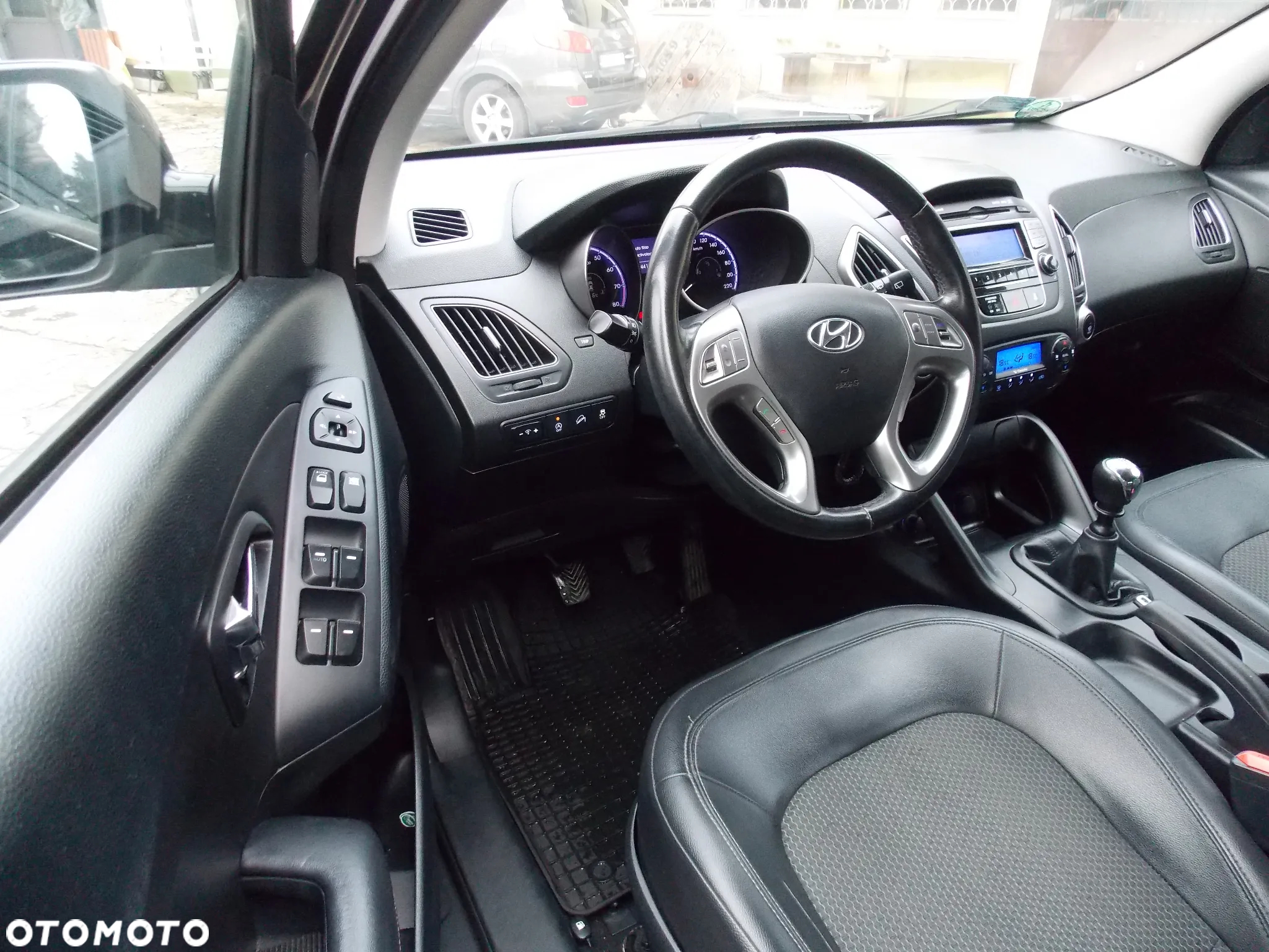 Hyundai ix35 1.6 2WD blue Style - 20