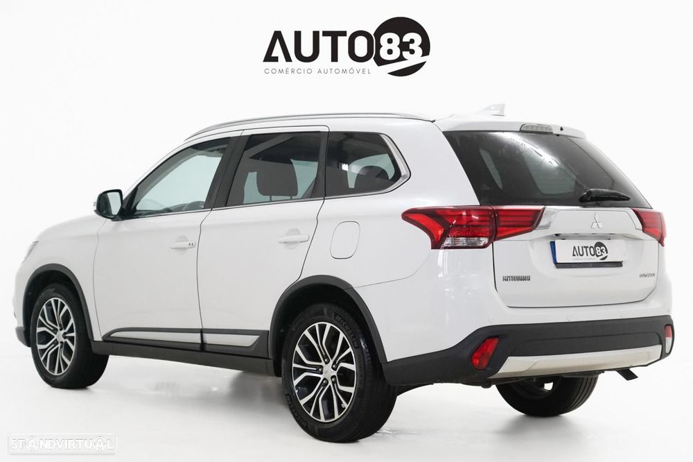 Mitsubishi Outlander 2.2 DI-D Intense - 3