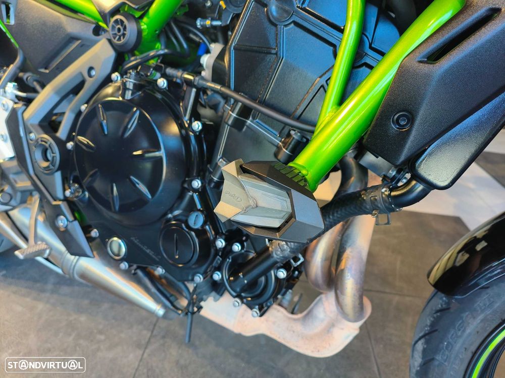 Kawasaki ER Z650 - 6