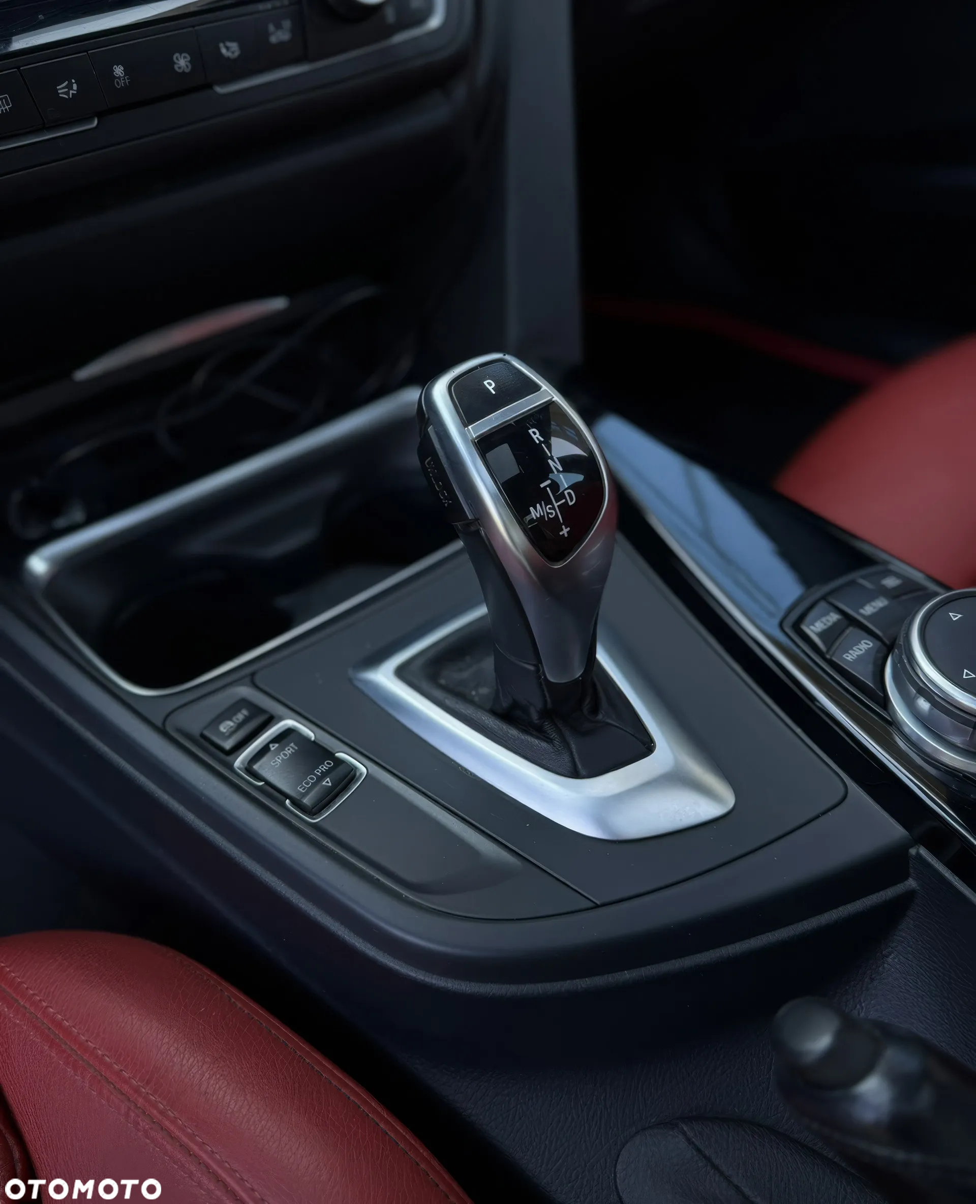 BMW Seria 3 328i xDrive - 15