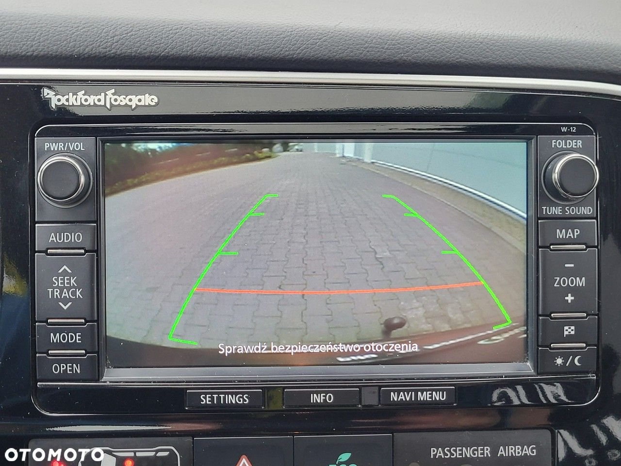 Mitsubishi Outlander - 30