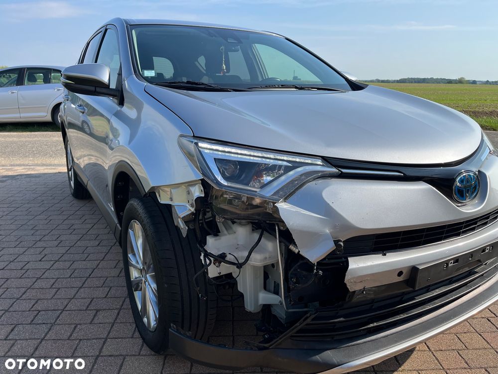 Toyota RAV4 - 6