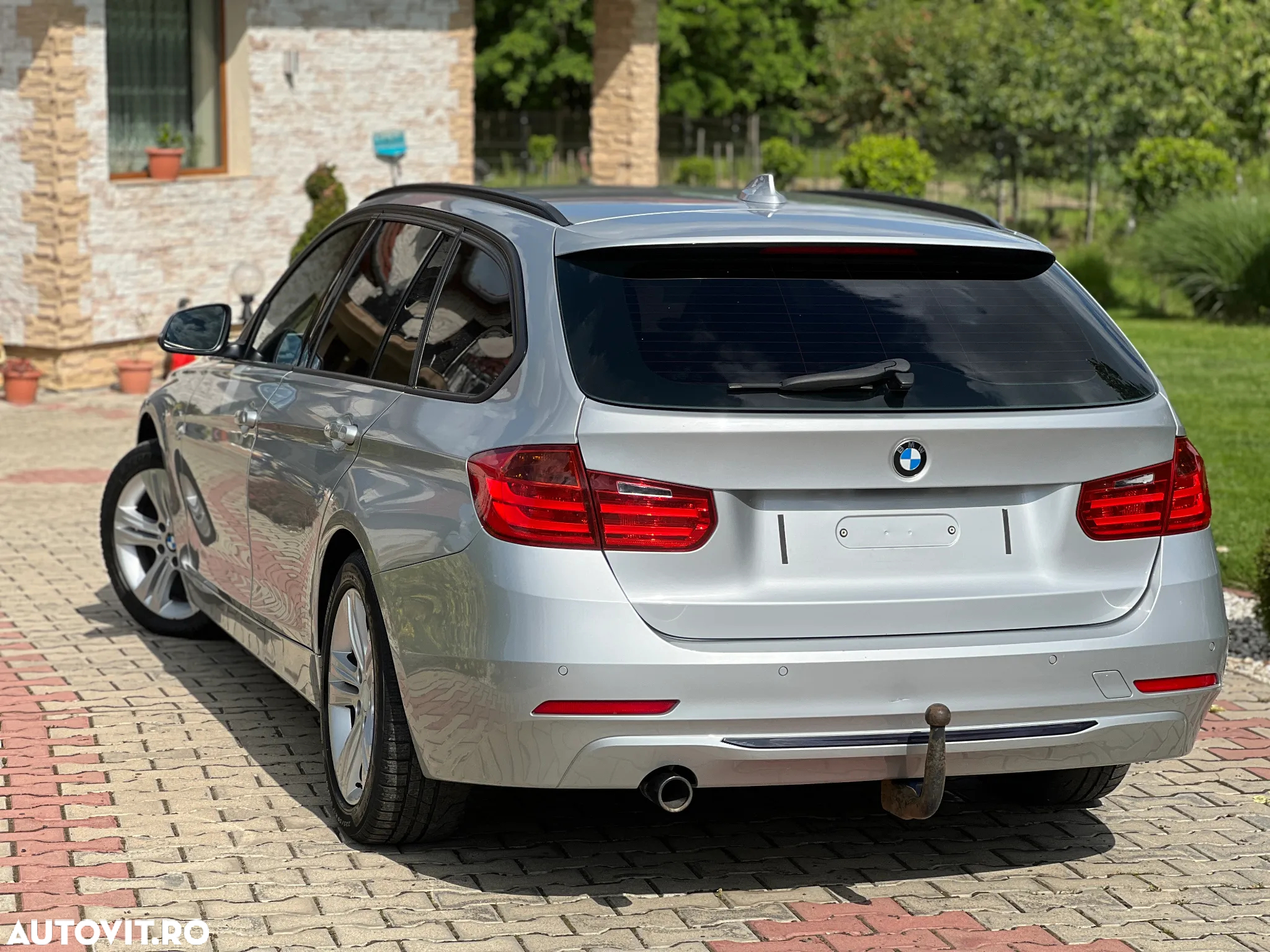 BMW Seria 3 318d Touring - 4