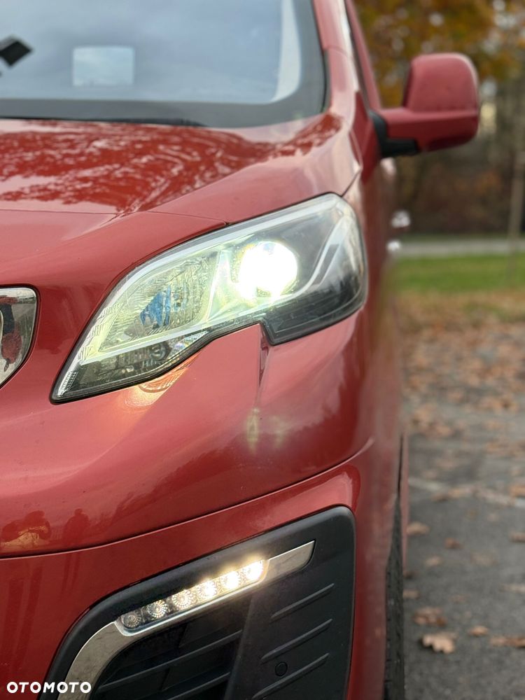 Peugeot Traveller - 7