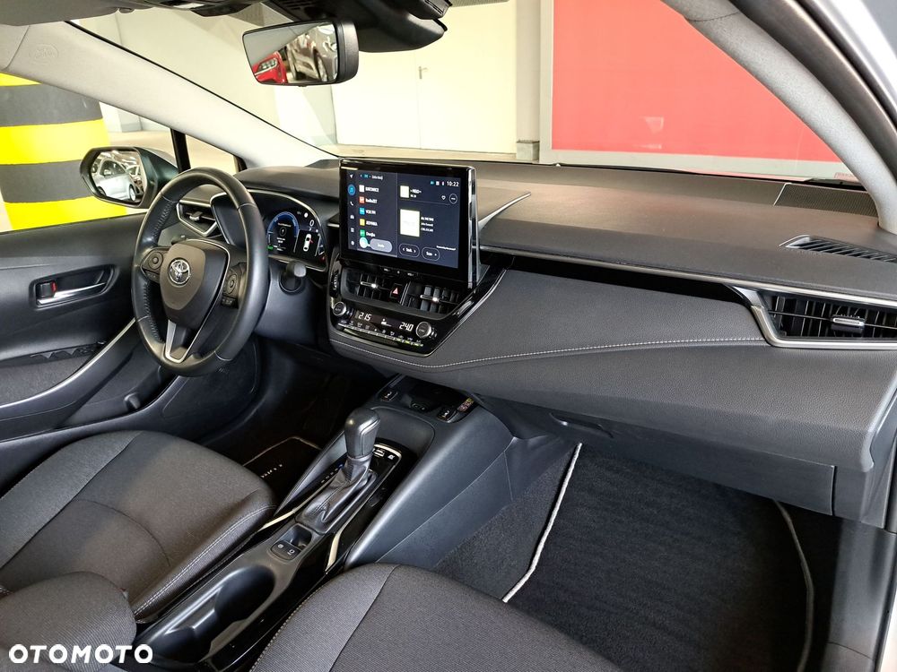 Toyota Corolla 1.8 Hybrid Comfort - 17