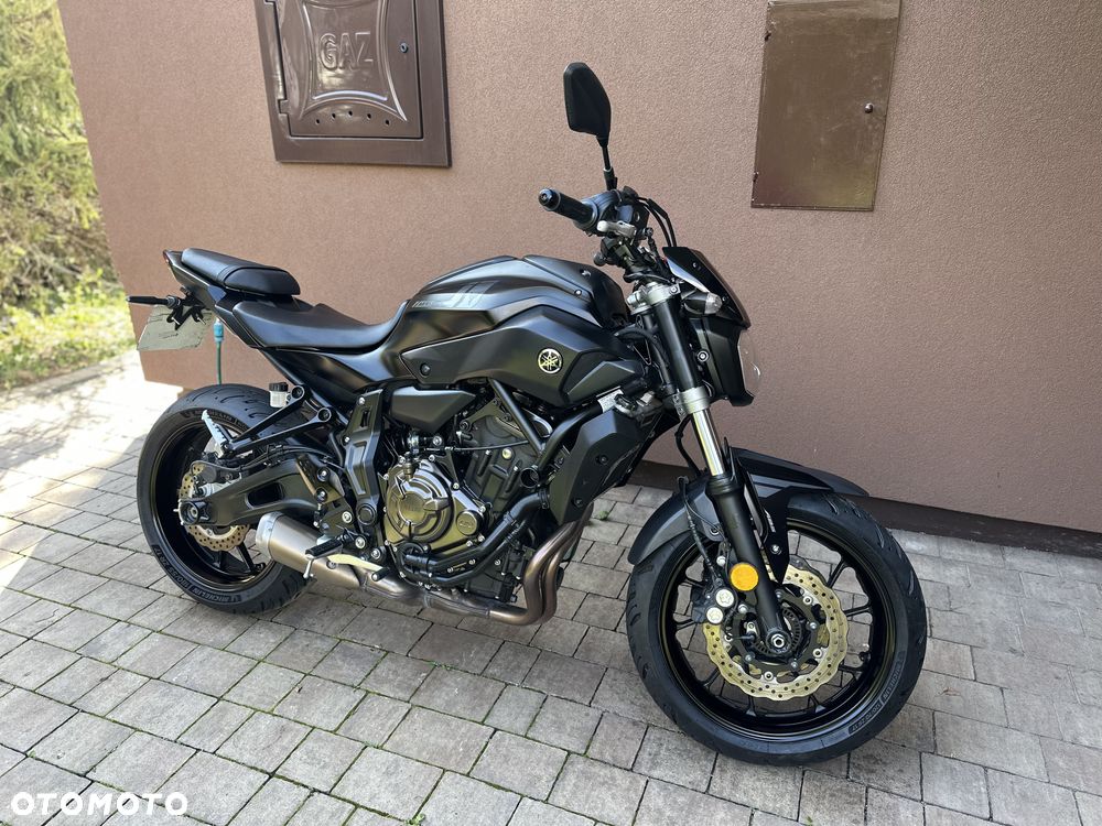 Yamaha MT - 5
