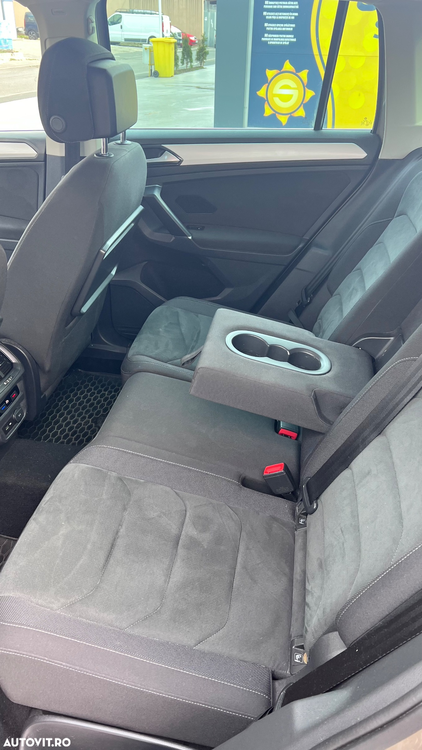 Volkswagen Tiguan - 8