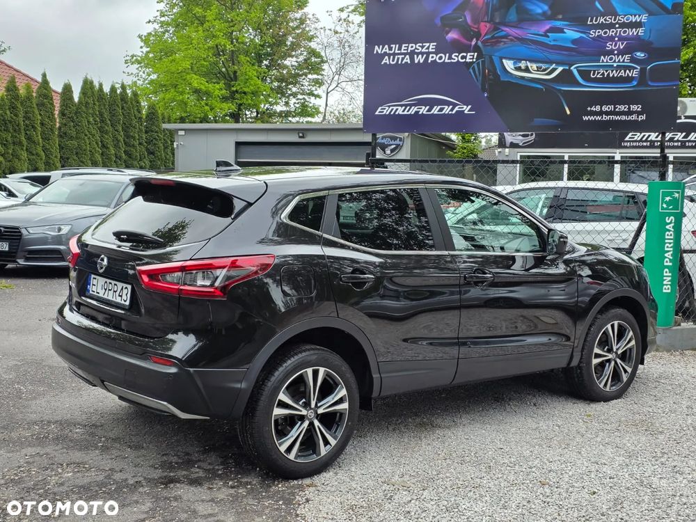Nissan Qashqai 1.6 DCi N-Connecta - 9