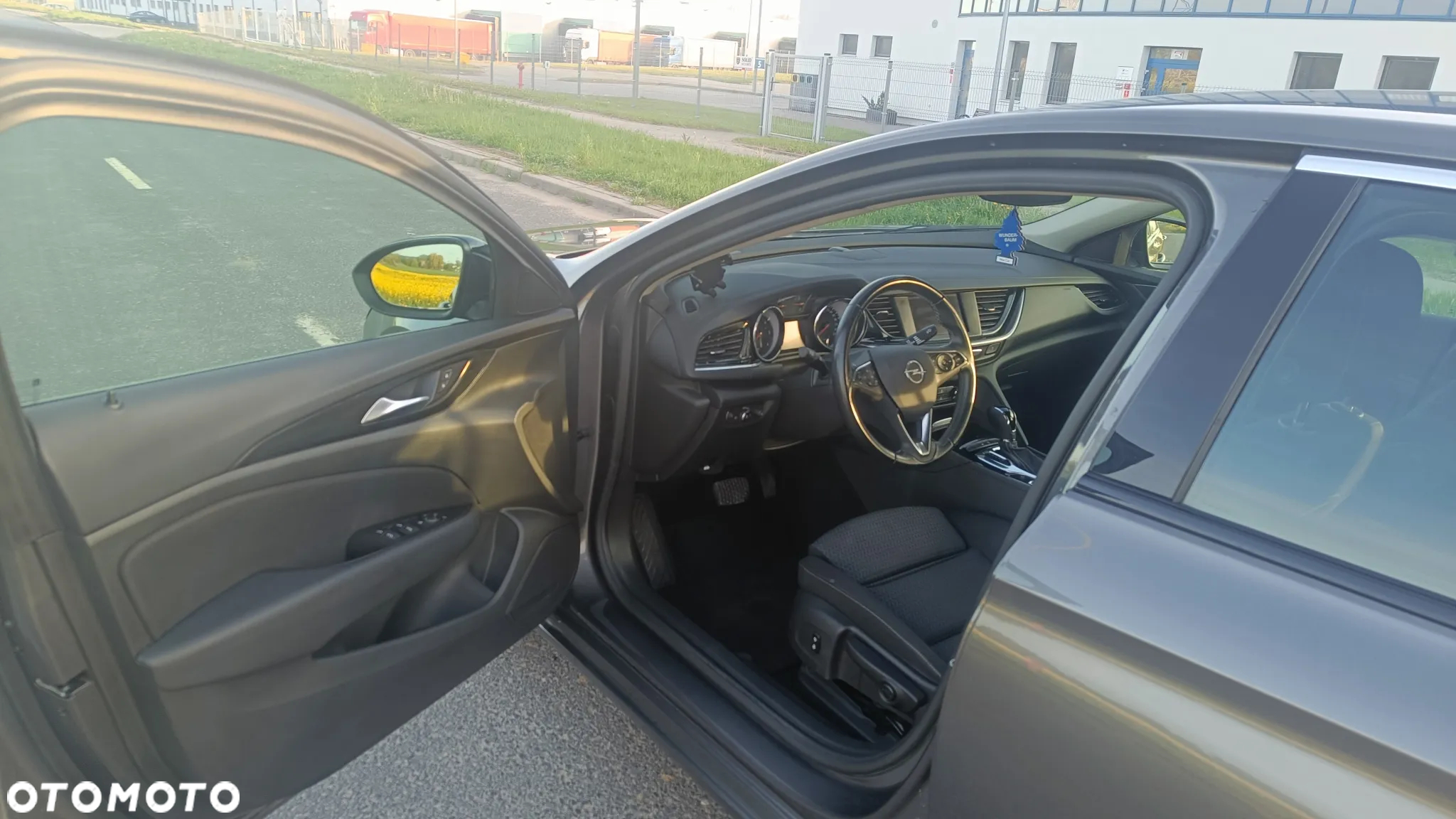 Opel Insignia - 10