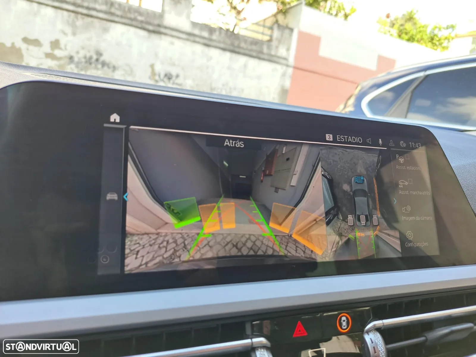 BMW 330 e Line Luxury Auto - 23