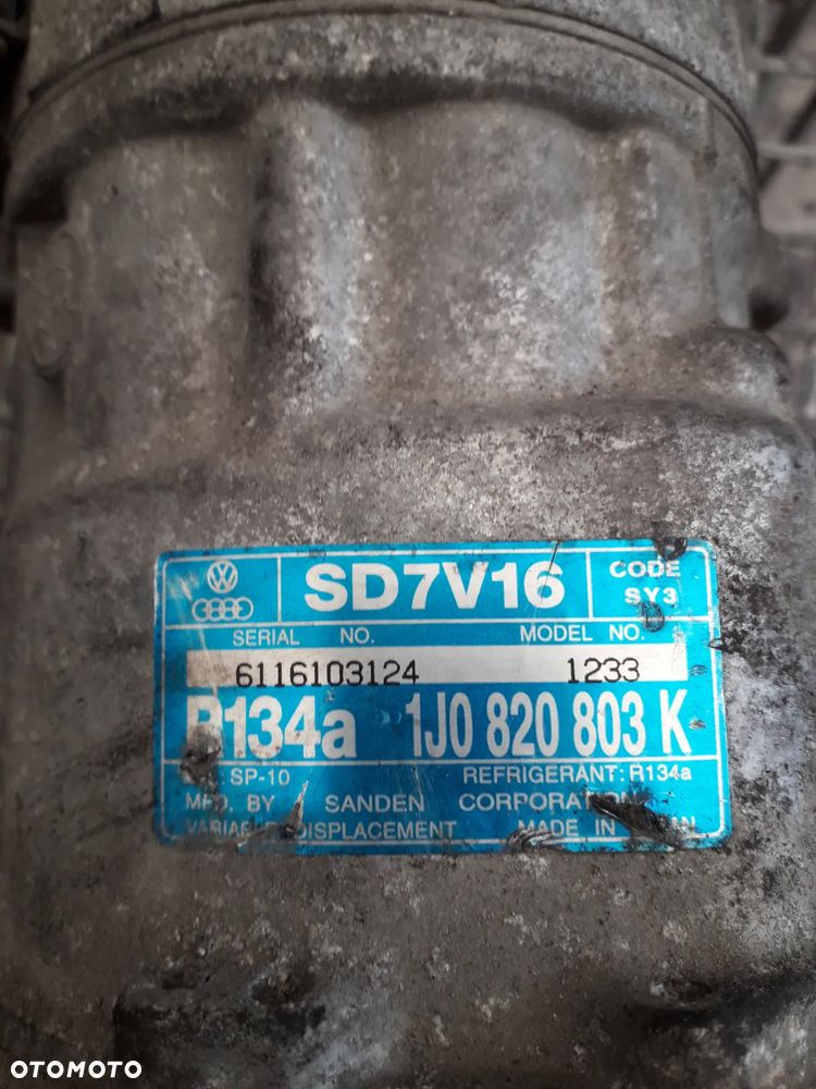 Sprężarka klimatyzacji 1J0820803k VW Golf IV - 2